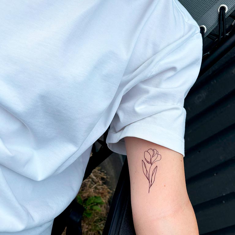 Tatouage éphémère "Fine line Flowers - Pack"