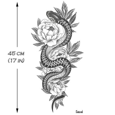 Tatouage temporaire hyperréaliste Snake & Peony Sleeve - by CASCAD de ArtWear Tattoo Collaborations sur le bras d'un homme et jambe d'une femme