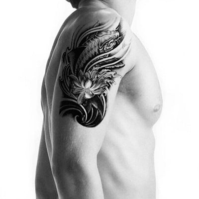 Tatouage temporaire hyperréaliste Koi Fish 2 de ArtWear Tattoo Animaux sur le bras d'un homme et jambe d'une femme