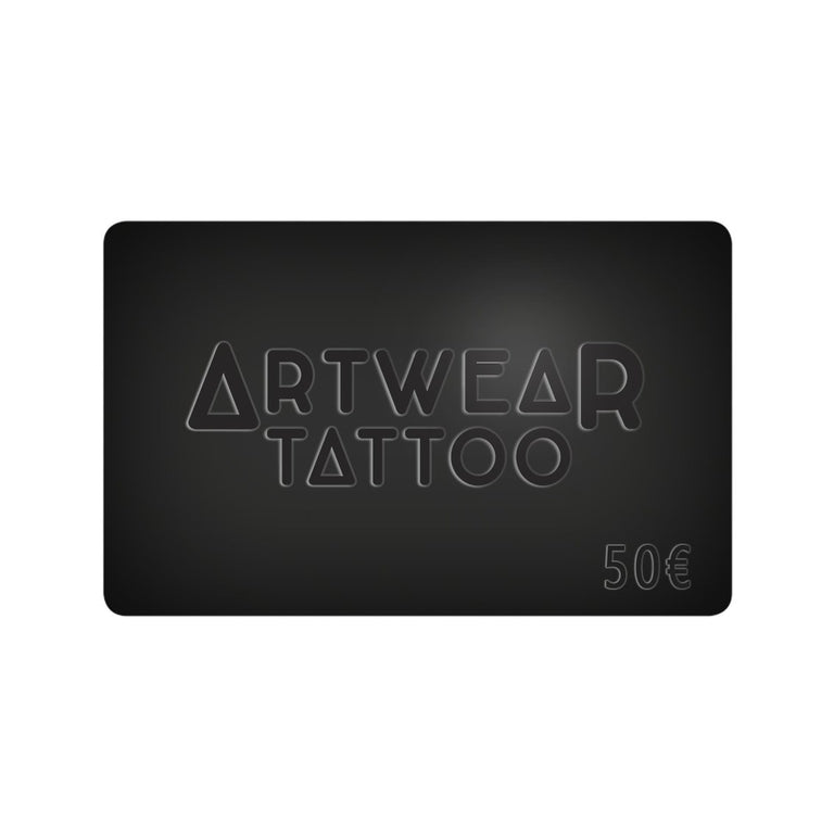 Tatouage temporaire hyperréaliste Carte cadeau de ArtWear Tattoo Carte Cadeau sur le bras d'un homme et jambe d'une femme