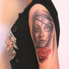 Tatouage temporaire hyperréaliste Santa Muerte Portrait de ArtWear Tattoo Cartoon sur le bras d'un homme et jambe d'une femme