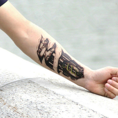 Tatouage temporaire hyperréaliste Mechanical 3 - Pack de ArtWear Tattoo Divers Fantaisie sur le bras d'un homme et jambe d'une femme