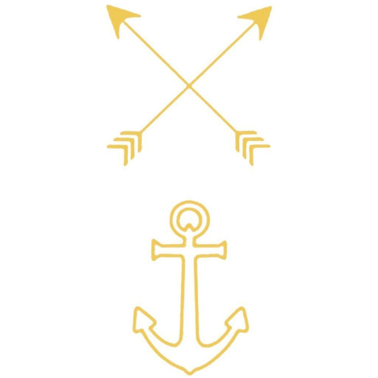 Tatouage temporaire hyperréaliste Golden Arrow & Anchor - Pack de ArtWear Tattoo Dorés & Argentés sur le bras d'un homme et jambe d'une femme