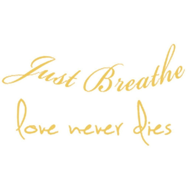 Tatouage temporaire hyperréaliste Golden Love Never Dies de ArtWear Tattoo Dorés & Argentés sur le bras d'un homme et jambe d'une femme