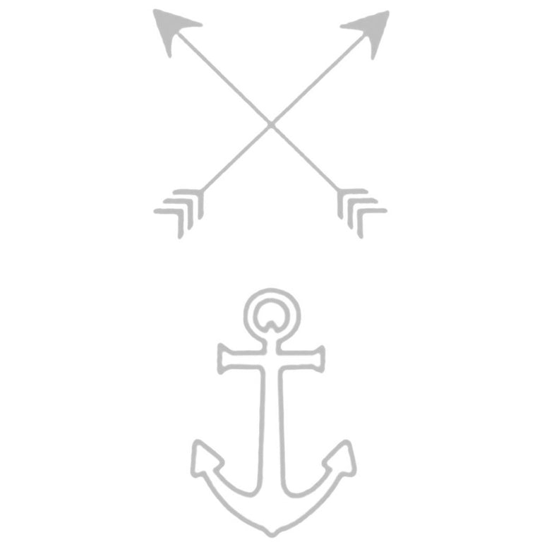 Tatouage temporaire hyperréaliste Silver Arrow & Anchor - Pack de ArtWear Tattoo Dorés & Argentés sur le bras d'un homme et jambe d'une femme