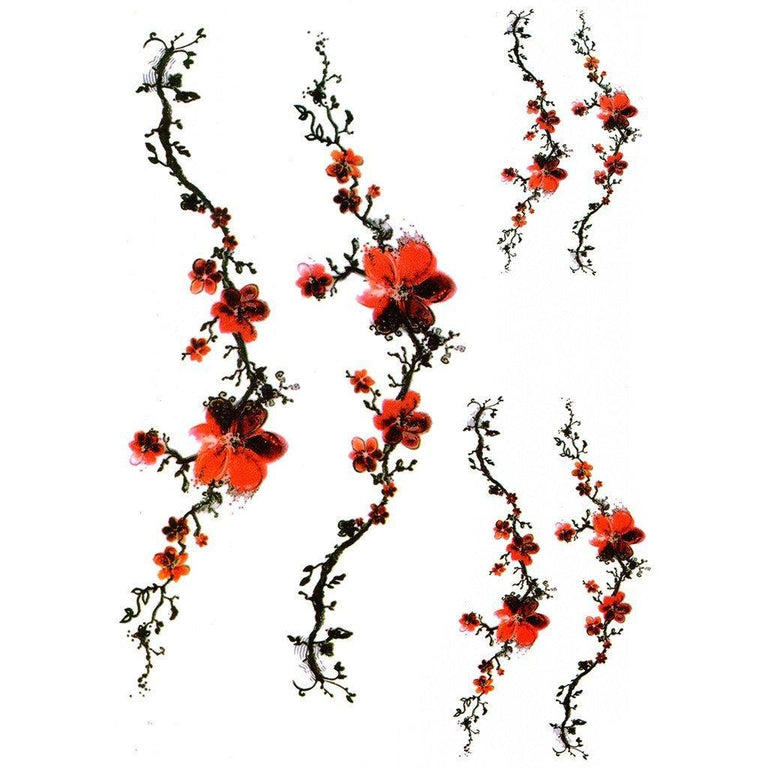 Tatouage temporaire hyperréaliste Red Flowers Branch de ArtWear Tattoo Fleurs sur le bras d'un homme et jambe d'une femme