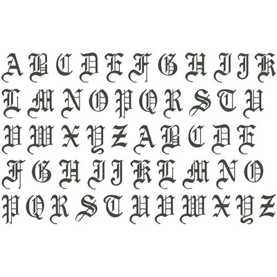 Tatouage temporaire hyperréaliste Large Gothic Alphabet de ArtWear Tattoo Lettres & Citations sur le bras d'un homme et jambe d'une femme