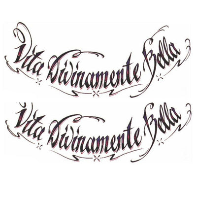 Tatouage temporaire hyperréaliste Vita Divinamente Bella - Pack de ArtWear Tattoo Lettres & Citations sur le bras d'un homme et jambe d'une femme