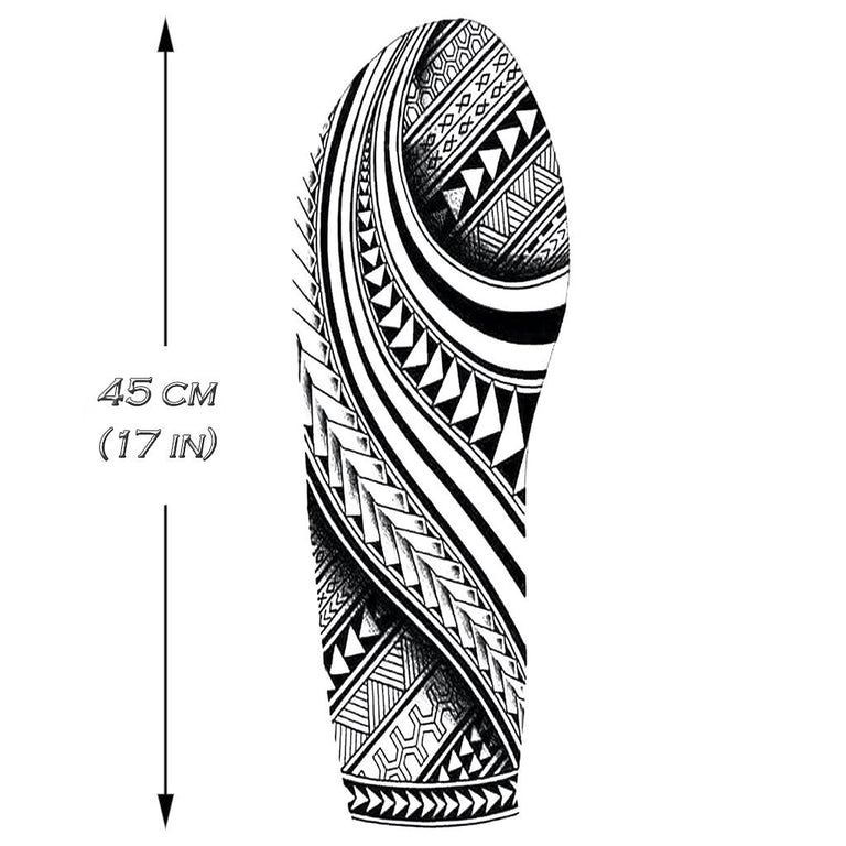 Tatouage temporaire hyperréaliste Polynesian Sleeve 2 de ArtWear Tattoo Maori/Polynésien sur le bras d'un homme et jambe d'une femme