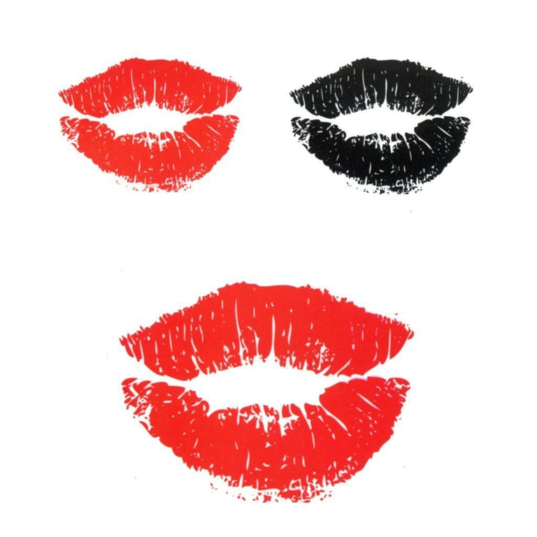Tatouage temporaire hyperréaliste Black & Red Kisses - Pack de ArtWear Tattoo Minimalistes sur le bras d'un homme et jambe d'une femme