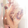 Tatouage temporaire hyperréaliste Rise Again de ArtWear Tattoo Old School sur le bras d'un homme et jambe d'une femme