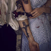 Tatouage temporaire hyperréaliste Skull Cross Rosary de ArtWear Tattoo Religieux sur le bras d'un homme et jambe d'une femme