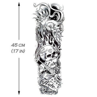Tatouage temporaire hyperréaliste Love & Hate B&W Sleeve de ArtWear Tattoo Tête de mort sur le bras d'un homme et jambe d'une femme