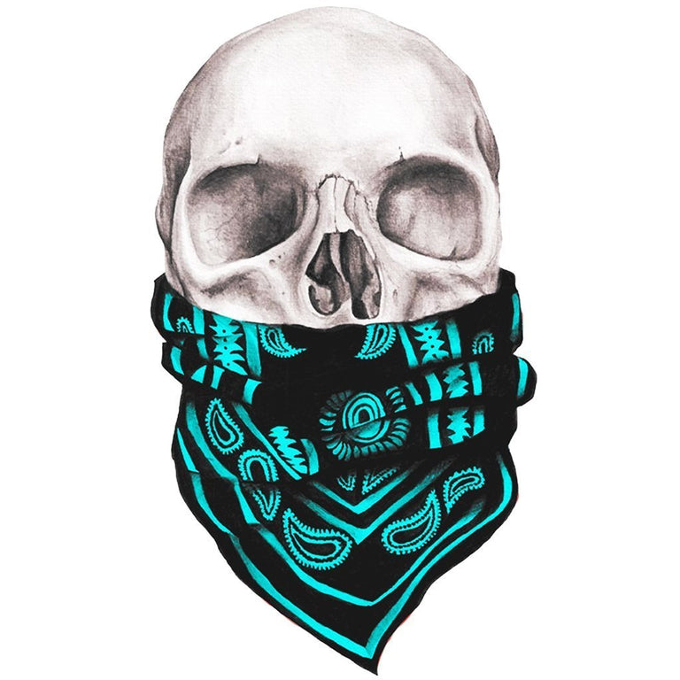 Tatouage temporaire hyperréaliste Skull Gang - White Touch de ArtWear Tattoo Tête de mort sur le bras d'un homme et jambe d'une femme