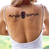 Tatouage temporaire hyperréaliste Rose Lace Underboob de ArtWear Tattoo Underboob sur le bras d'un homme et jambe d'une femme